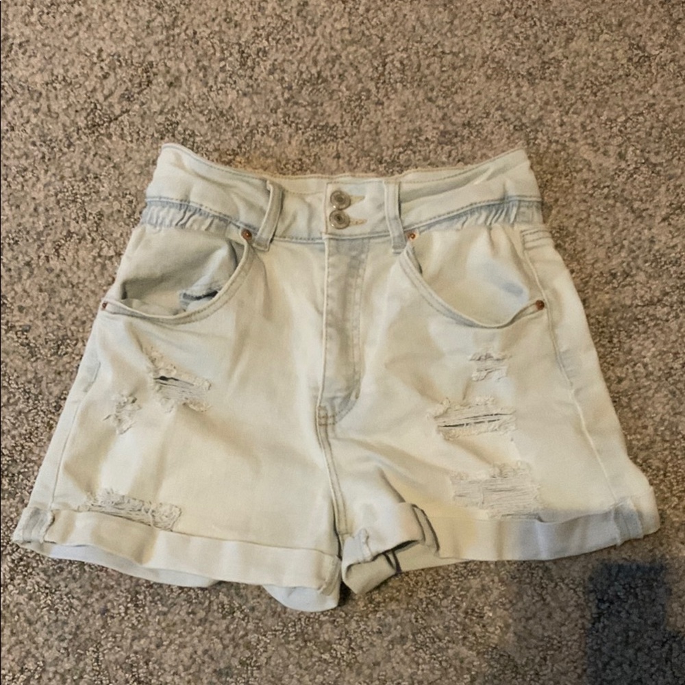 Cute jean shorts